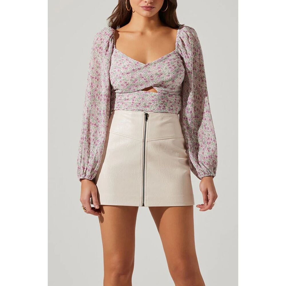 ASTR The Label Purple Ditsy Floral Long Sleeve Cutout Top | Size S